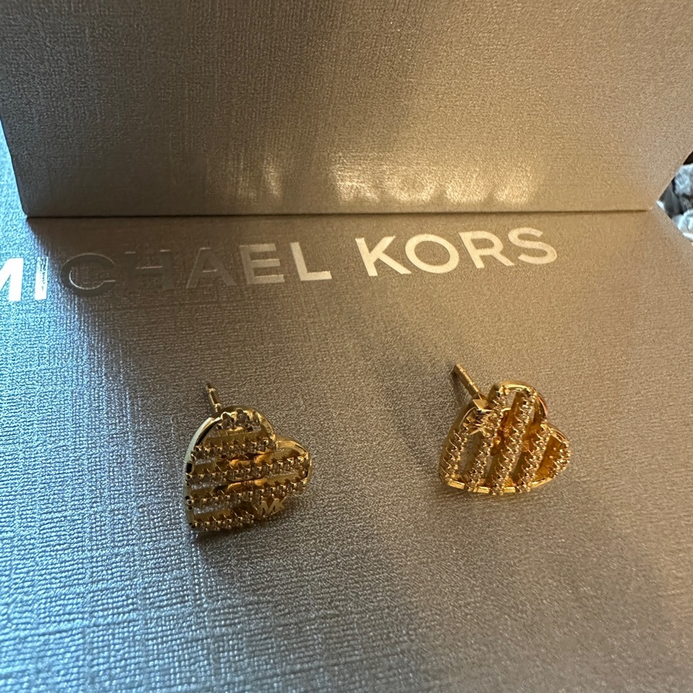 Michael Kors Sterling Silver Open Heart Stud Earrings 14k gold plated - Picture 6 of 11